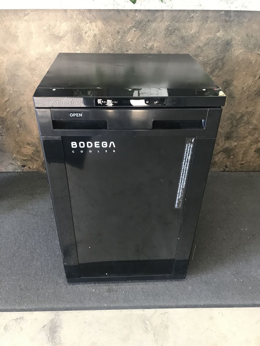 NEVER INSTALLED Bodega CR85X 12V RV  refridgerator/freezer