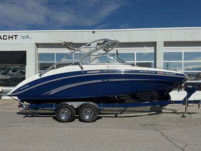 2013 24' Yamaha 242 Limited S Bowrider