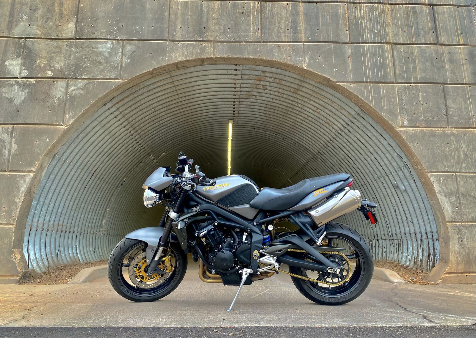 2009 Street Triple R