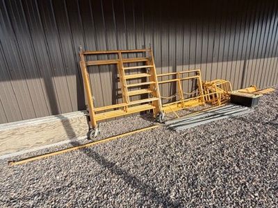 16’ Rolling scaffold tower set w/outriggers.