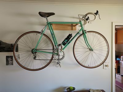 1983 Bianchi 980 Road Bike. Excellent Condition