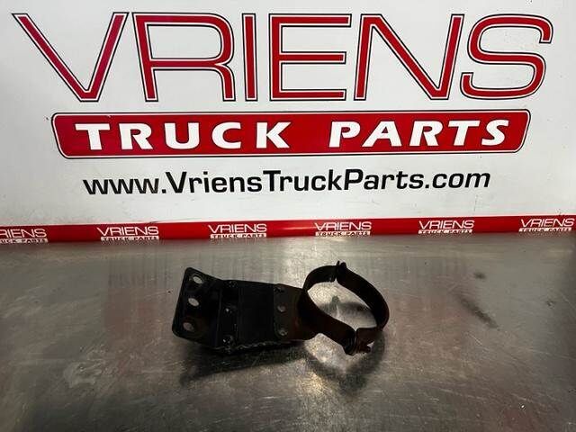 Peterbilt 389 Bracket