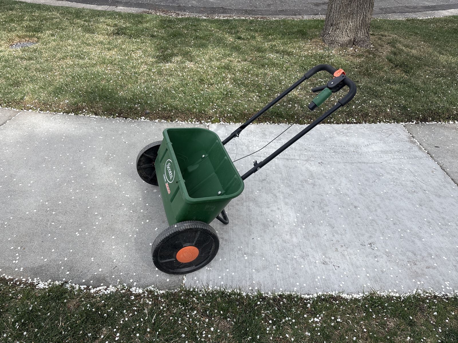 Scotts Drop Spreader 3000