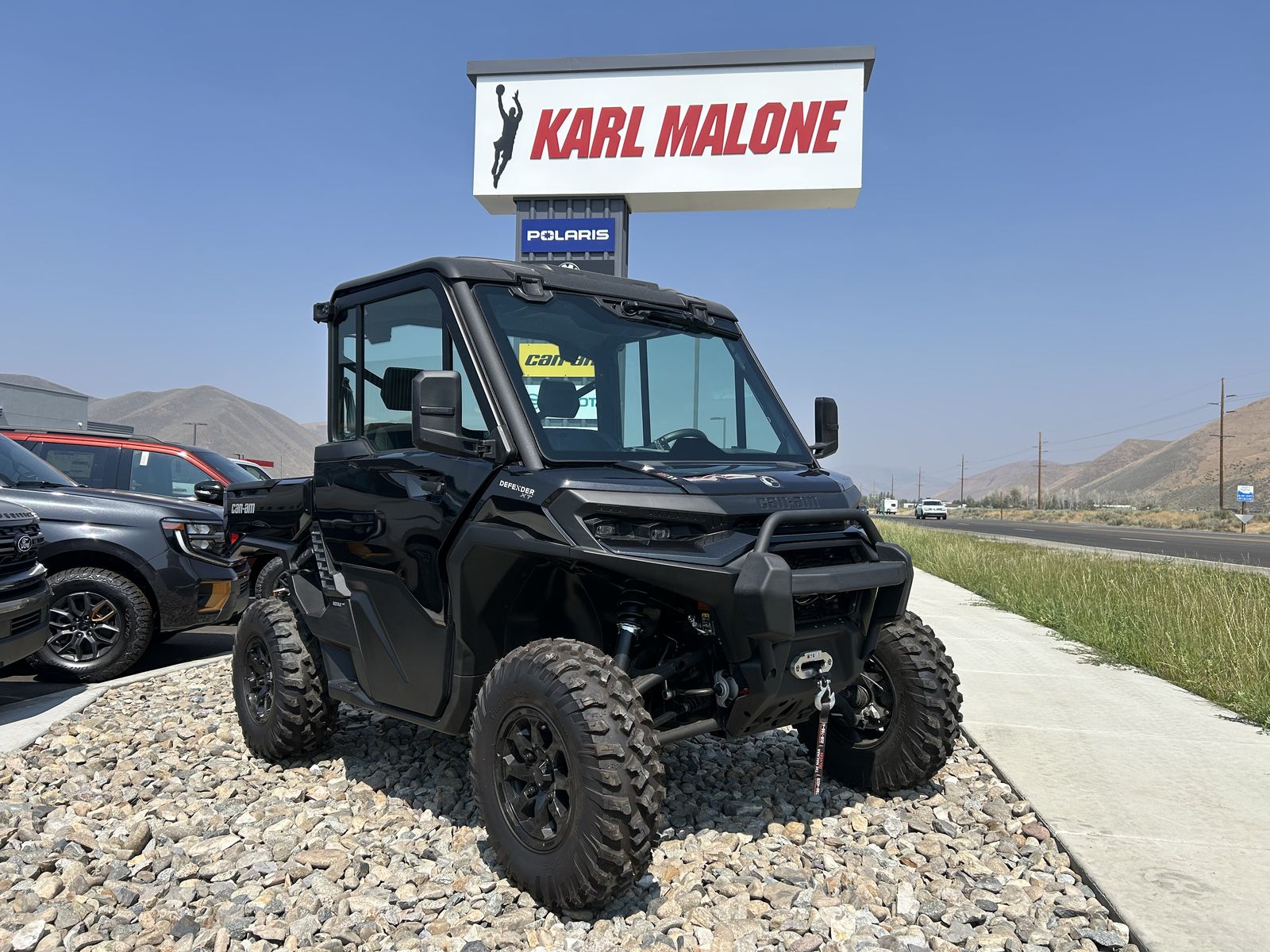 2026 Can-Am Defender XT CAB HD11 Stealth Black - B