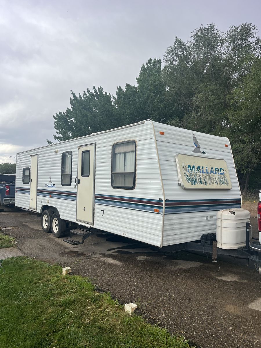 1994 Mallard travel trailer