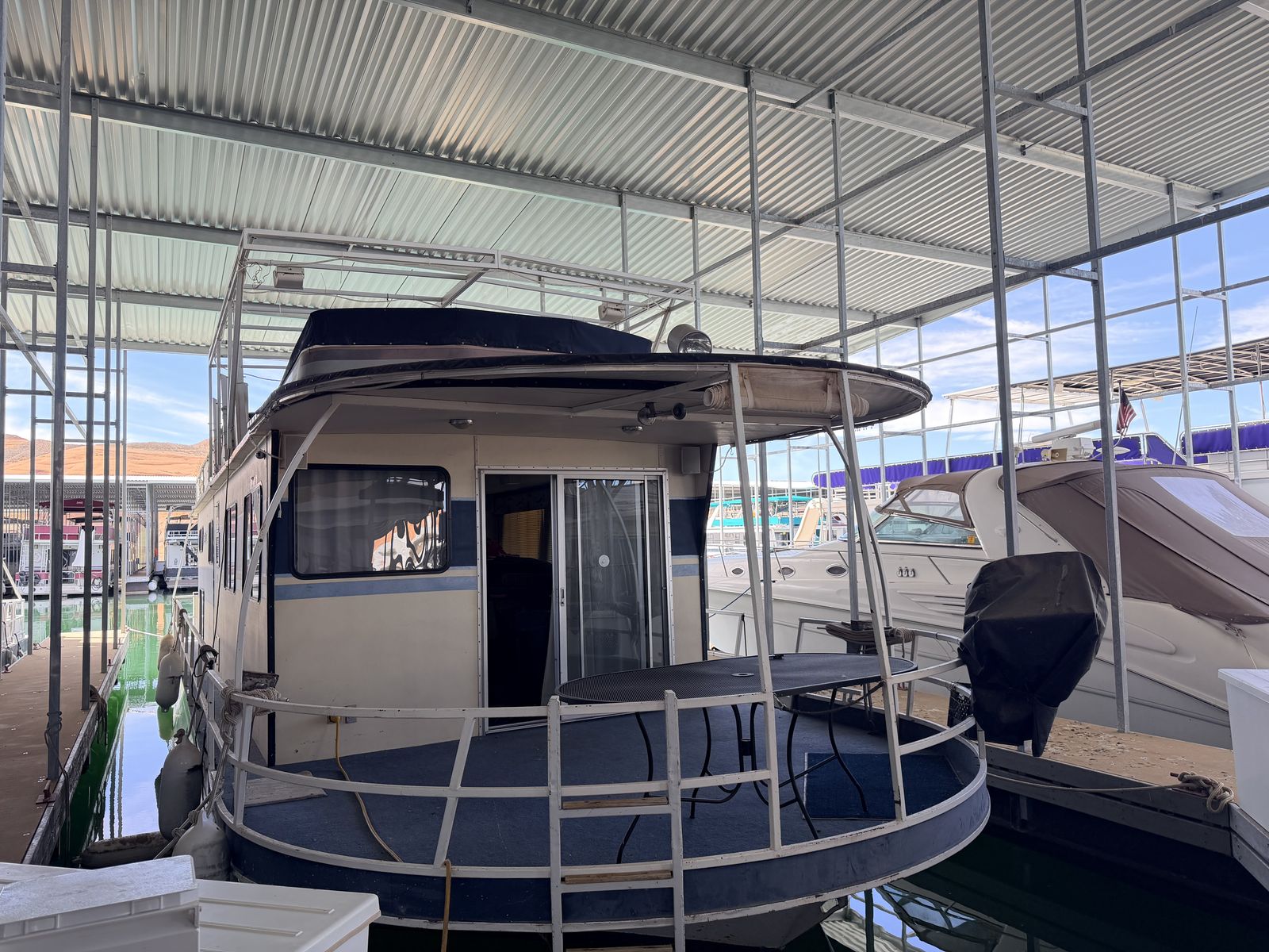 65' 1982 Skipperliner Houseboat In Bullfrog Slips
