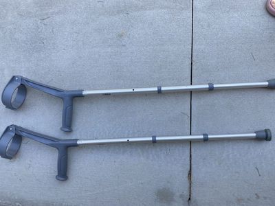 Walk Easy Adjustable Forearm Crutches Pair - Grey / Silver