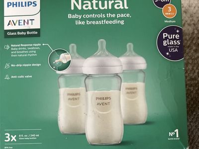 Philips Avent Natural Glass Baby Bottles - 3-6m, Medium Flow, Anti-Colic (3-Pack)
