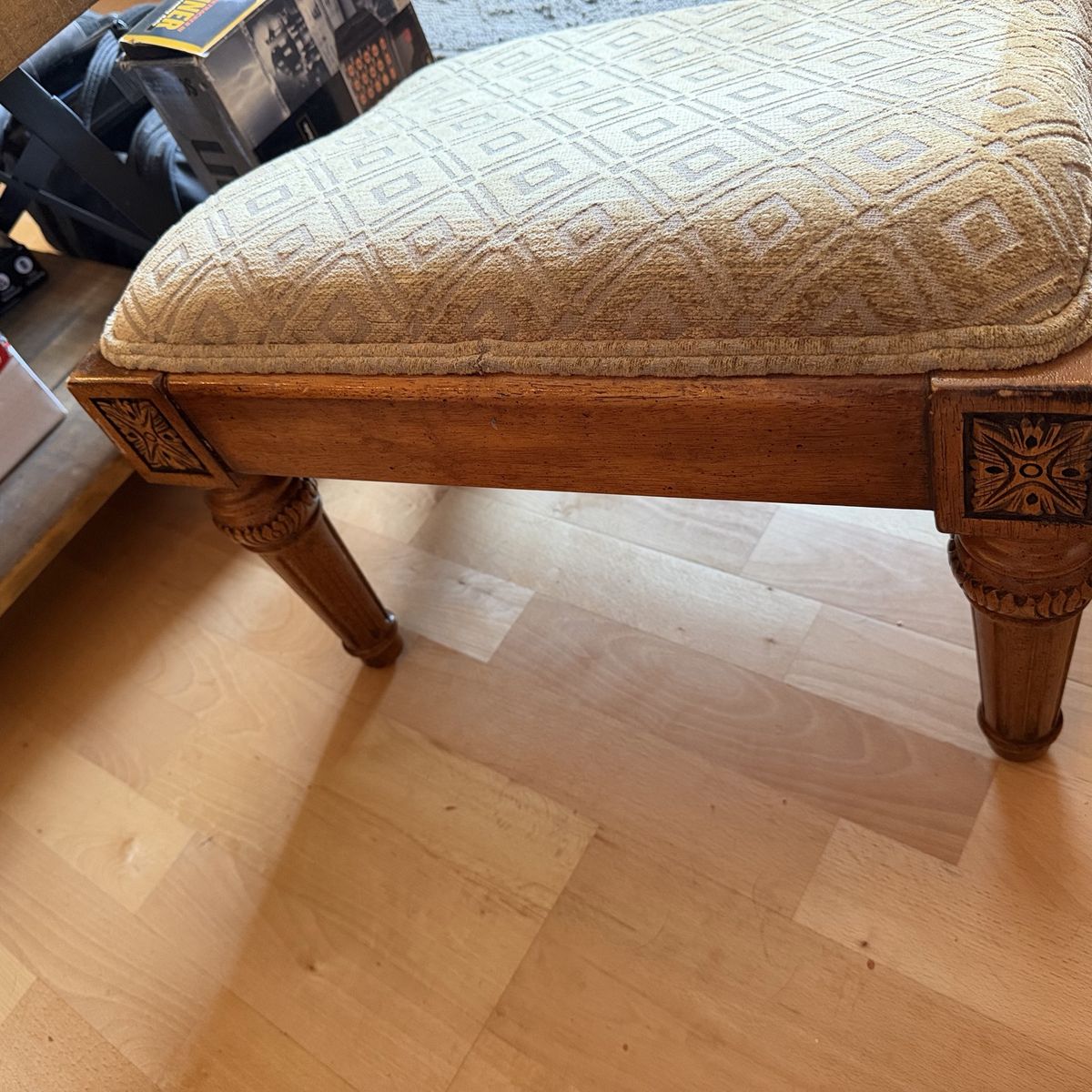 Main image 6