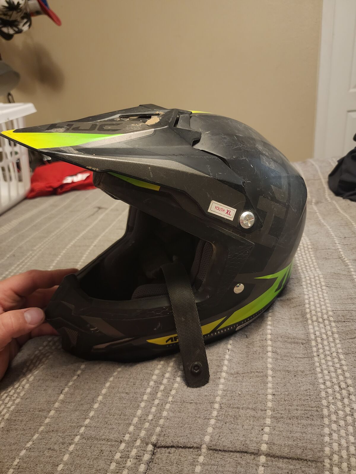 hjc extra large youth helmet. Great helmet only used a handful of times.