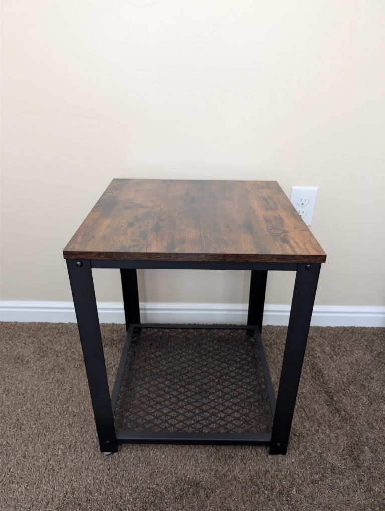 End Table with bottom platform