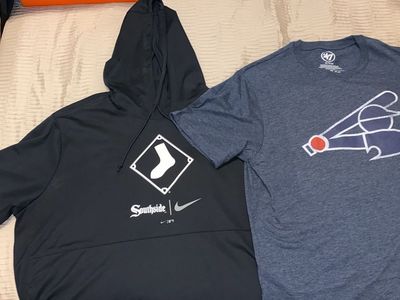 Brand new Nike Chicago white Sox Southside short-sleeve Hoodie & '47 Brand MLB short sleeve T-Shirt