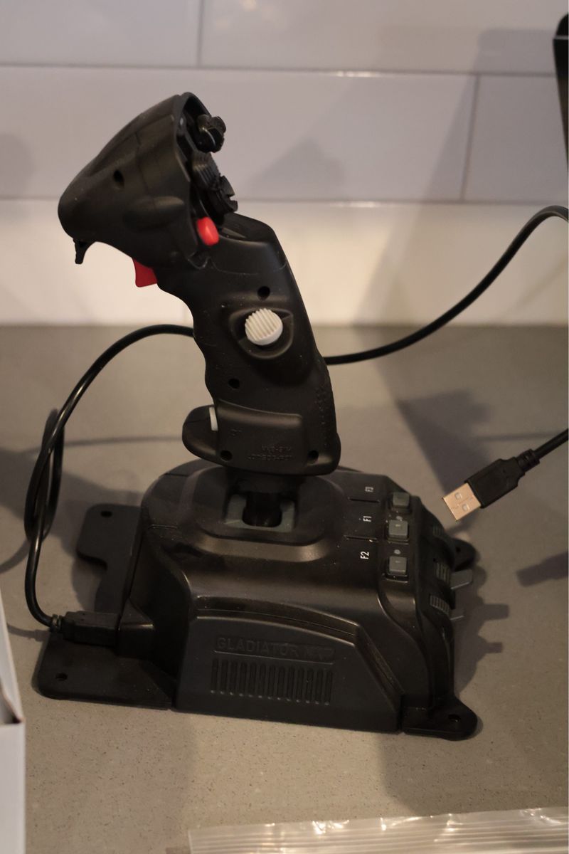 Main image 7