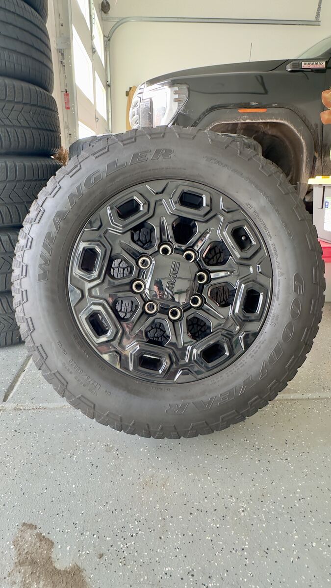Goodyear Wrangler Trailrunner AT 275/65R20 on 20" GMC 8 lug wheels