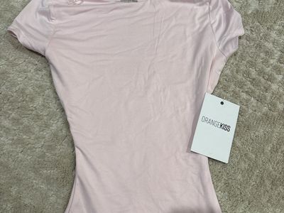 ORANGEKISS Women's Light Pink Short Sleeve Top NWT Size XS