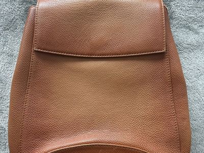 Heshe Genuine Leather Convertible Purse Backpack