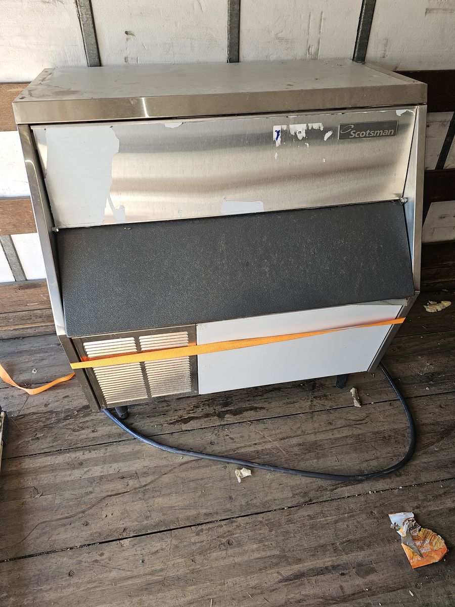 Scotsman Flake Ice Machine
