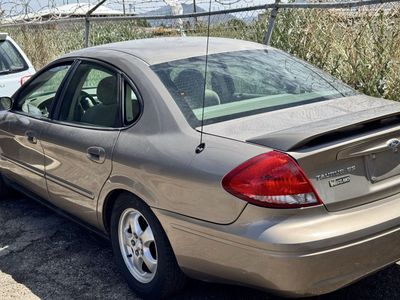 2005 Ford Taurus SE