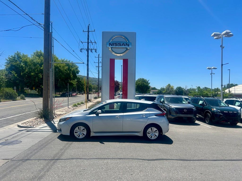 2024 Nissan Leaf S