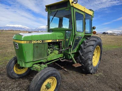 John deer tractor 2640