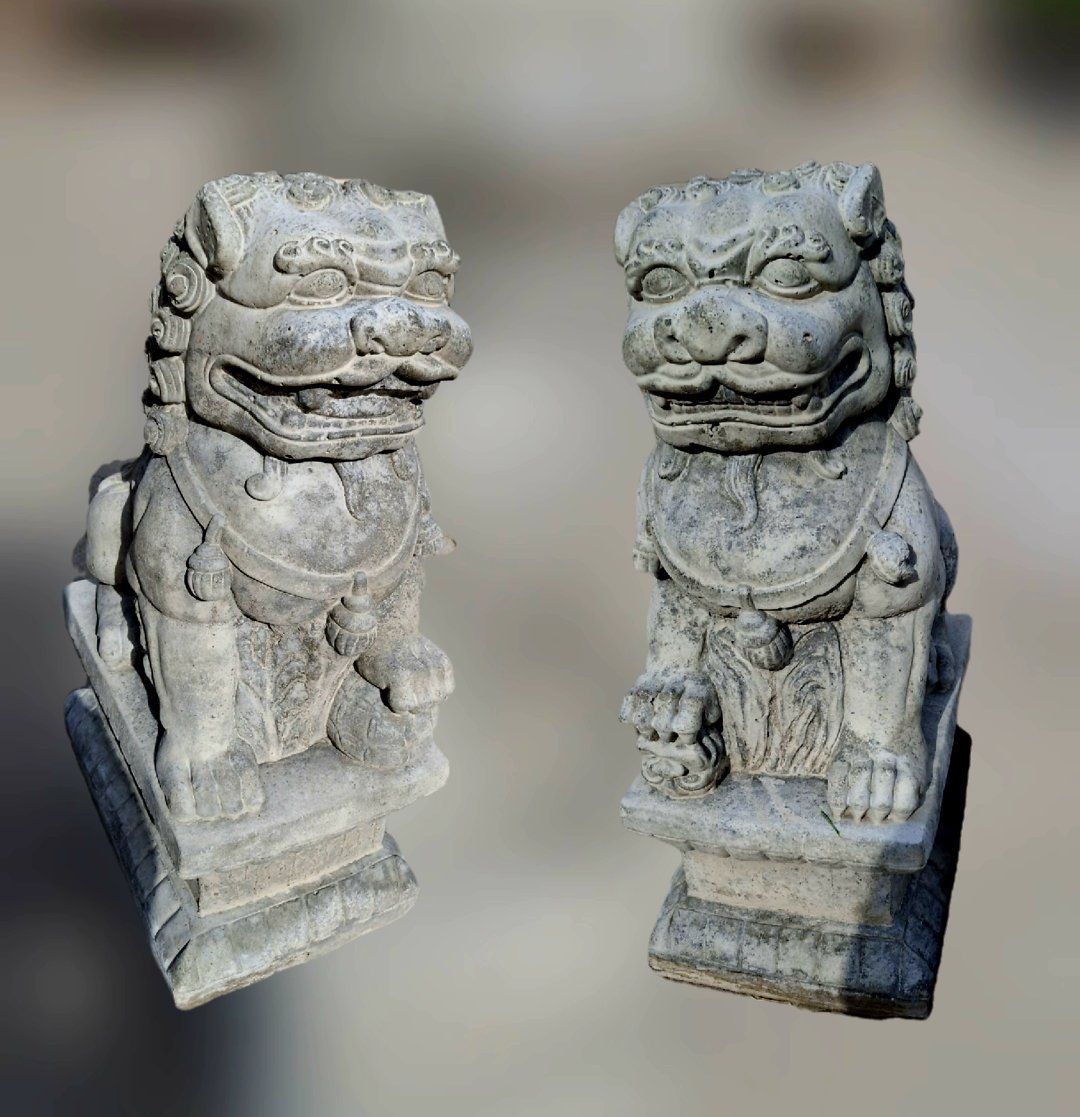 Set of Shíshī / Guardian Lion (foo dog fu dog) Statues