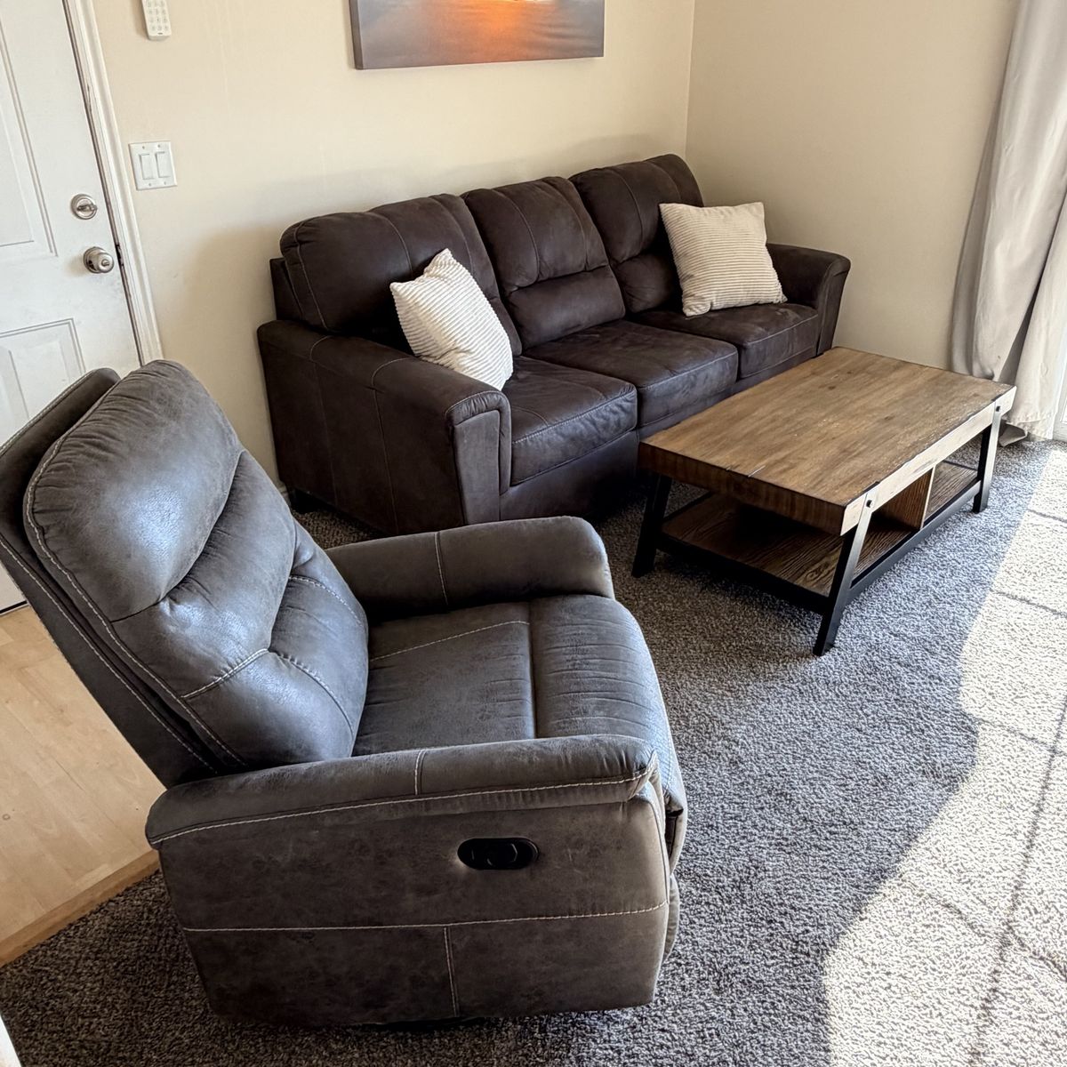 Like-New Sofa + Recliner Set – Oversized, Ultra Comfortable & Modern Rustic