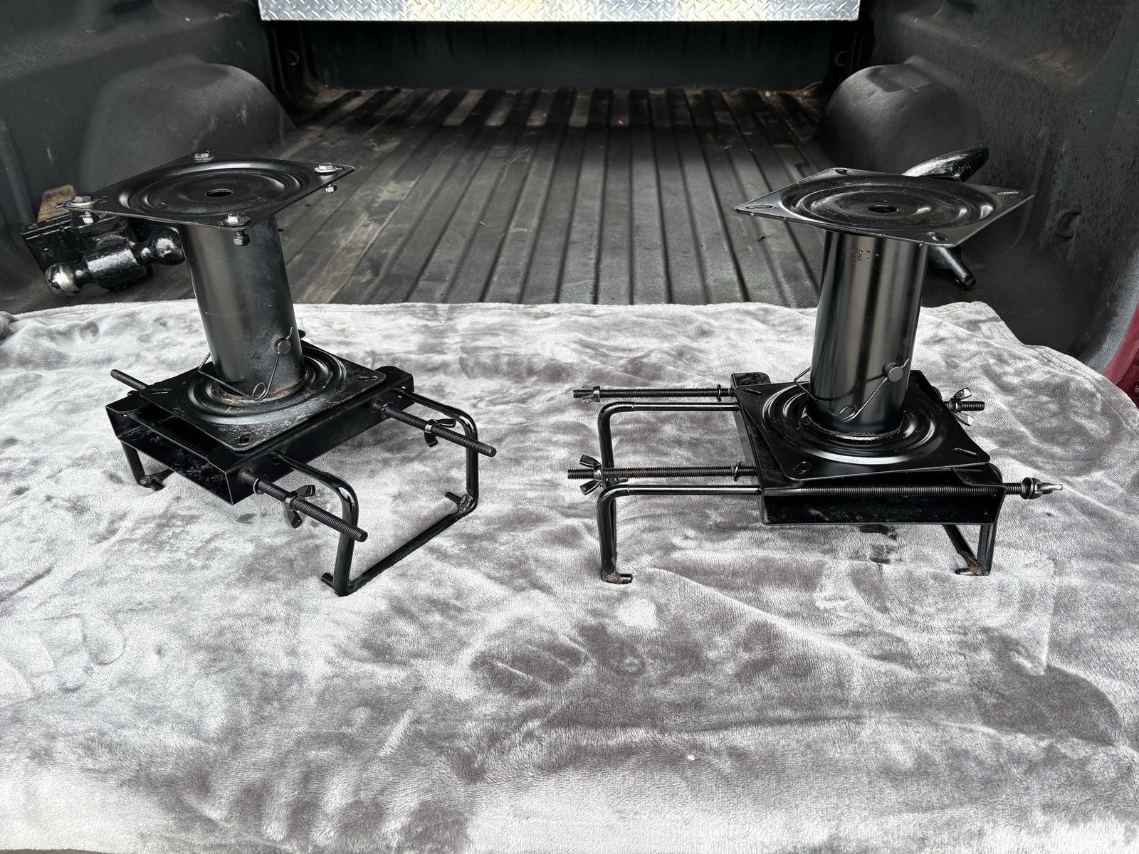 Boat Bases and Pedestals