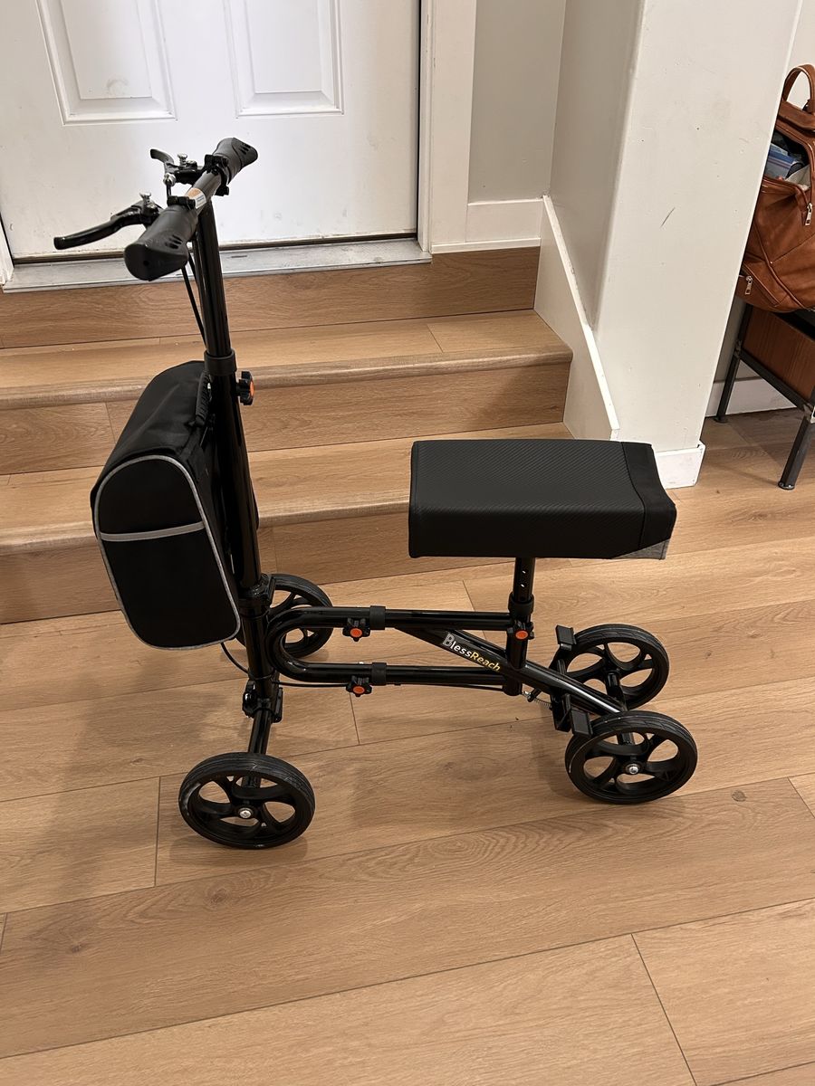 New knee scooter