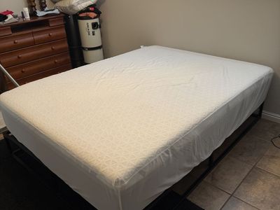 Novaform queen mattress and bed frame