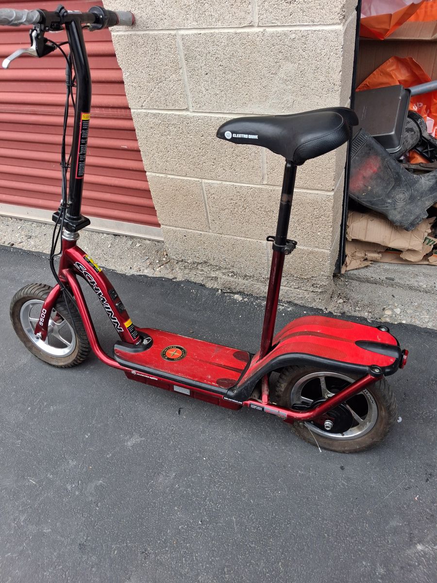 Schwinn electric scooter