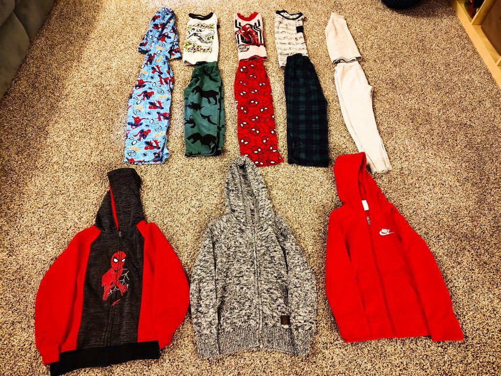 Boy's clothes size 6 - 13 pieces - CASH