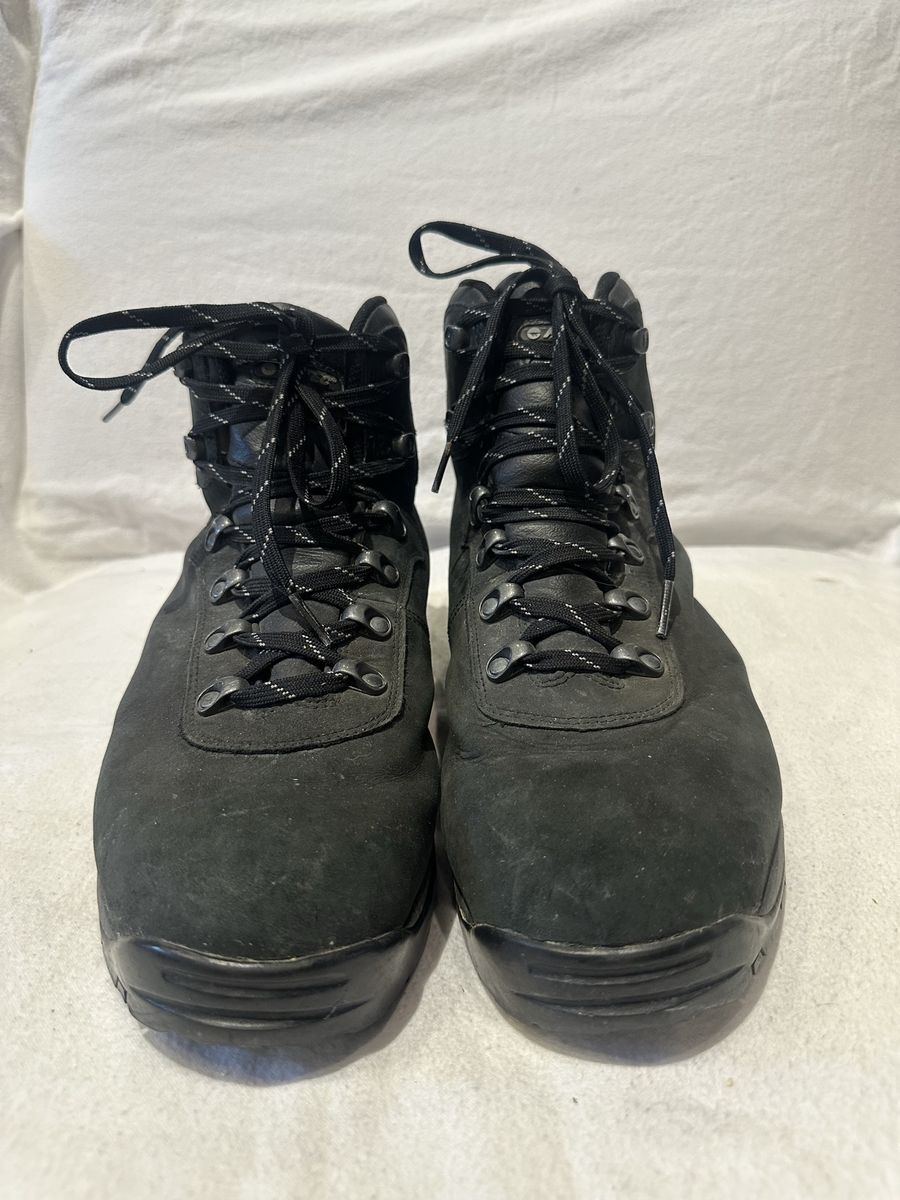 Hi-Tec Men’s Size 11 Black Leather WP Hiking Boots