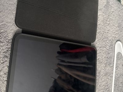 iPad 10th Gen 256GBS + Apple Pencil