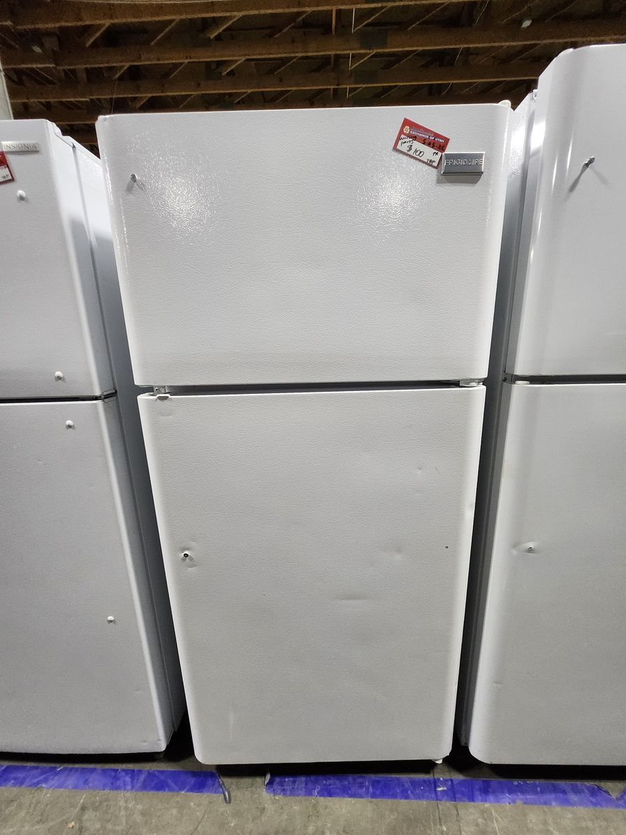 LOW PRICES!! FRIGIDAIRE TOP AND BOTTOM FRIDGE!