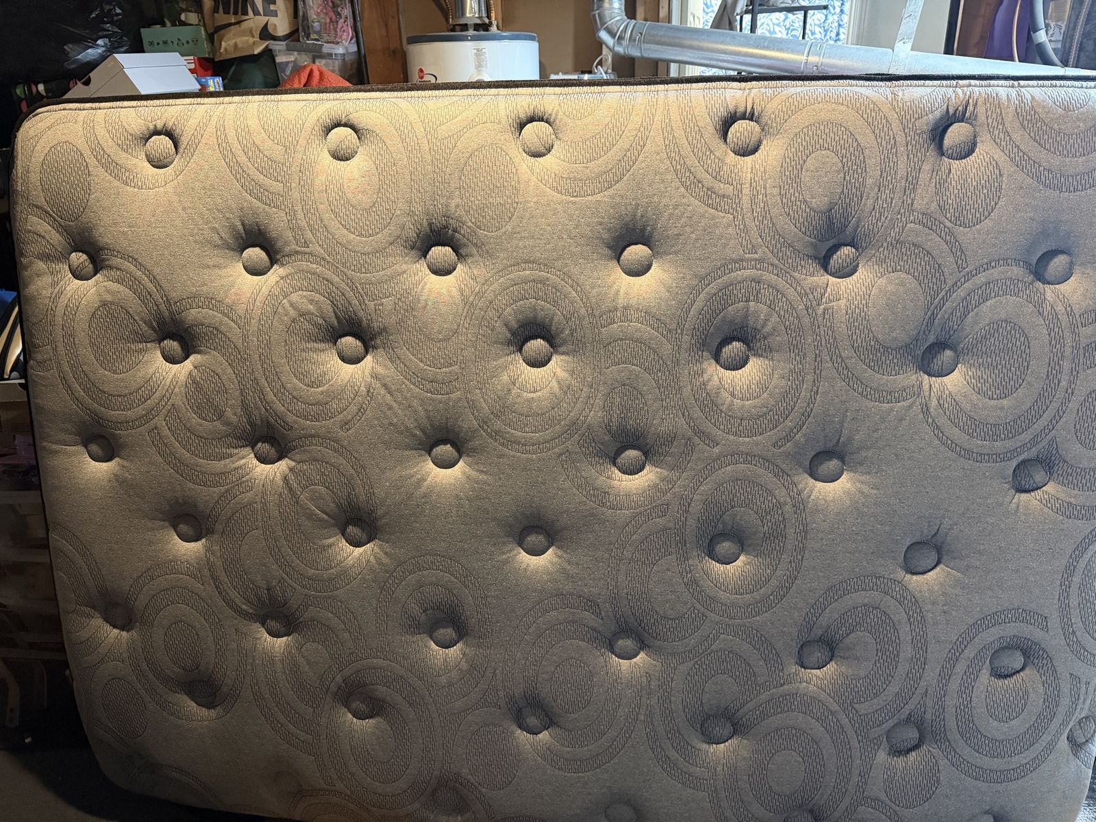 Full size mattress