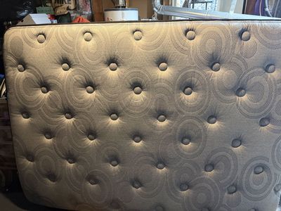 Full size mattress