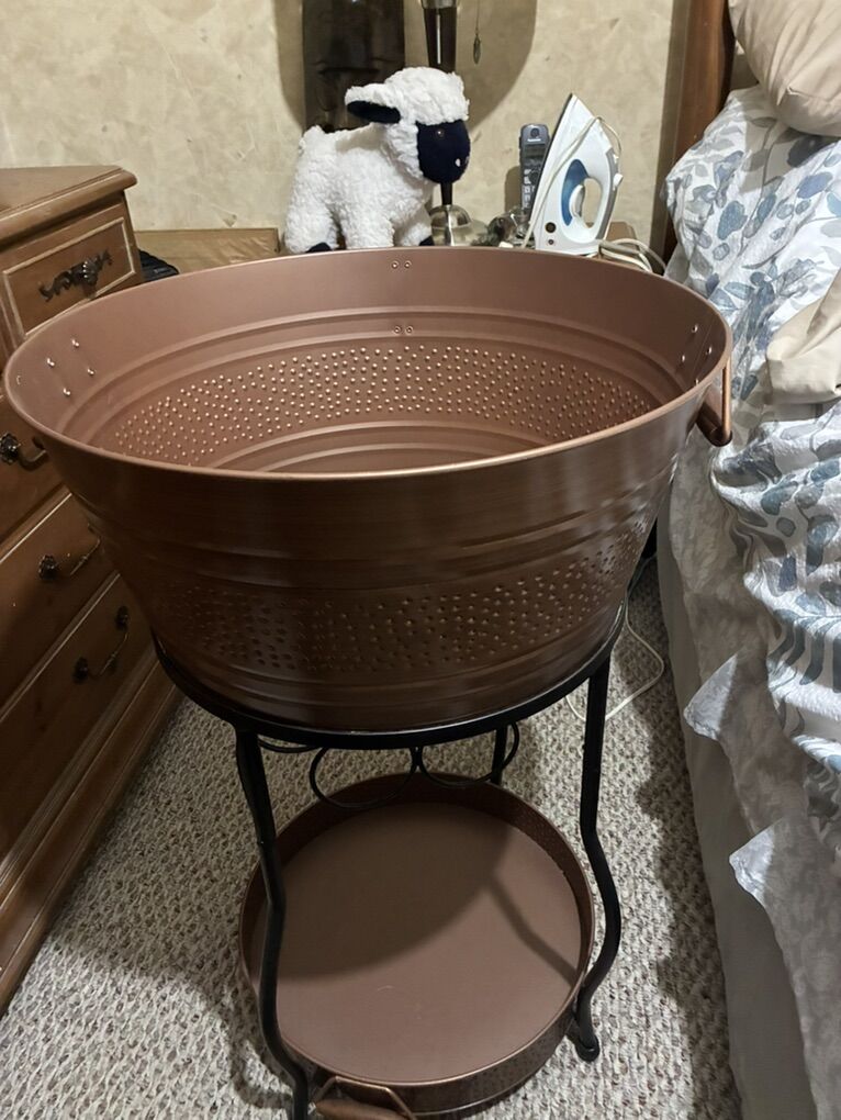 Beverage Tub With Wine Rack / Bottom Tray On Stand