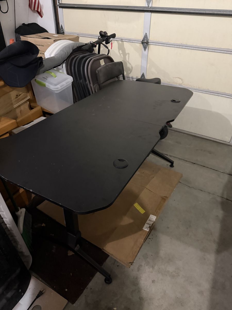 Free Gaming Desk