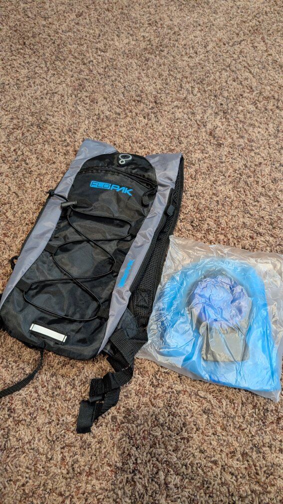 Sette FloPak hydration pack 100 oz