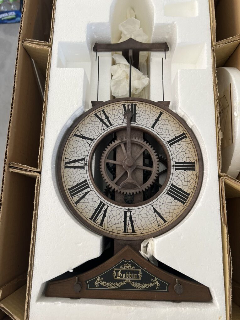 Bobbin Clock