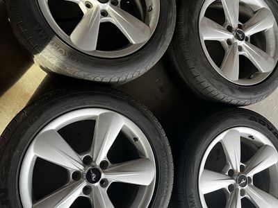 Mustang tires