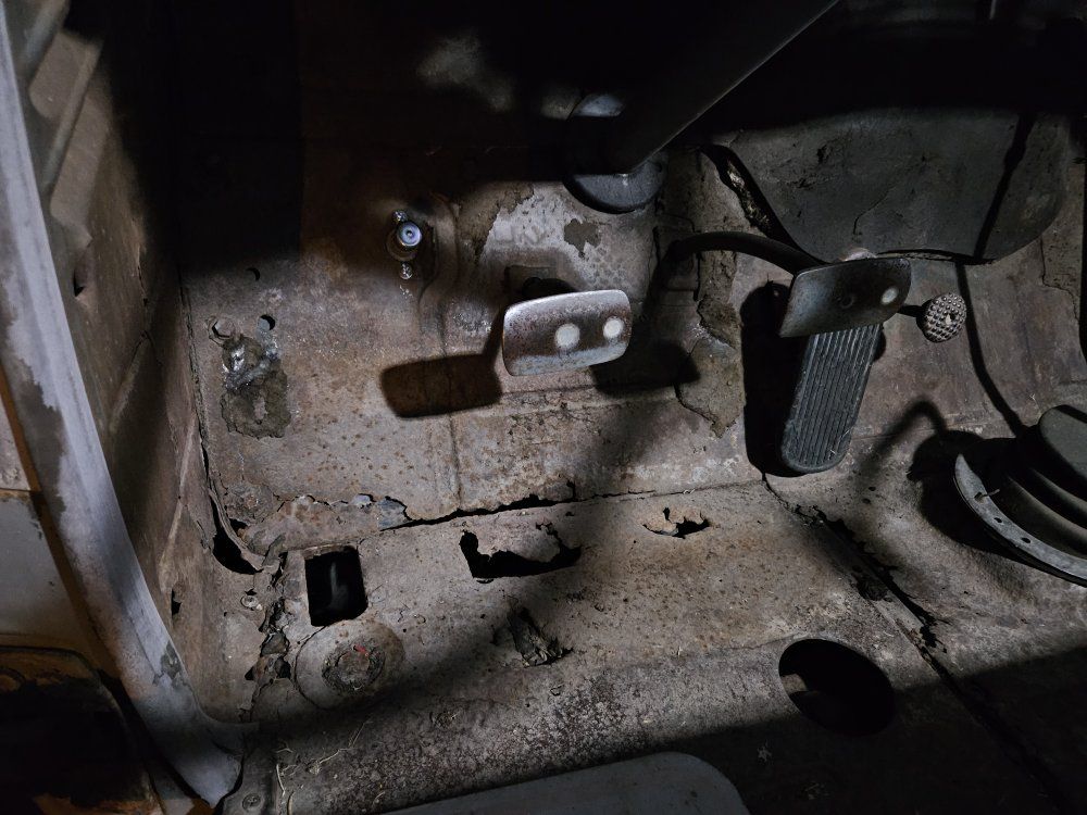 Main image 12