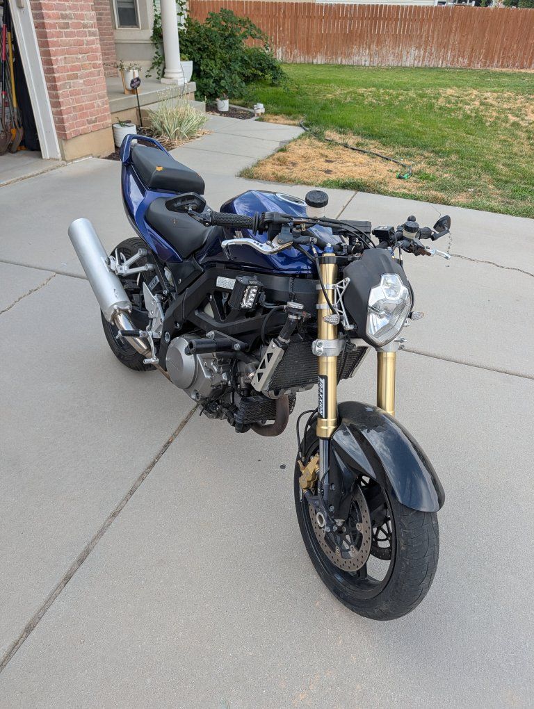 2006 Suzuki SV1000S Naked Streetfighter Motorcycle - Blue