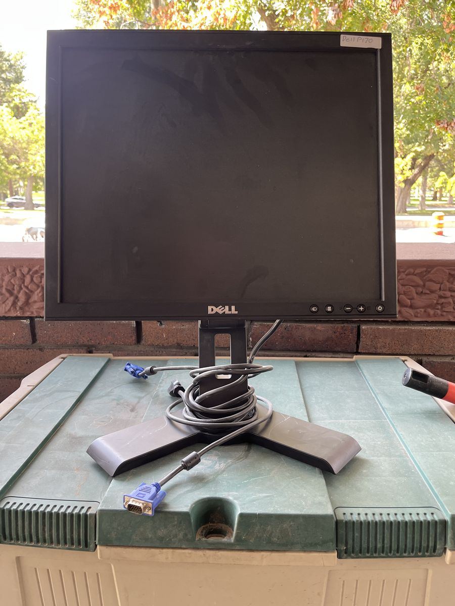 Dell Monitor with VGA cable - FREE