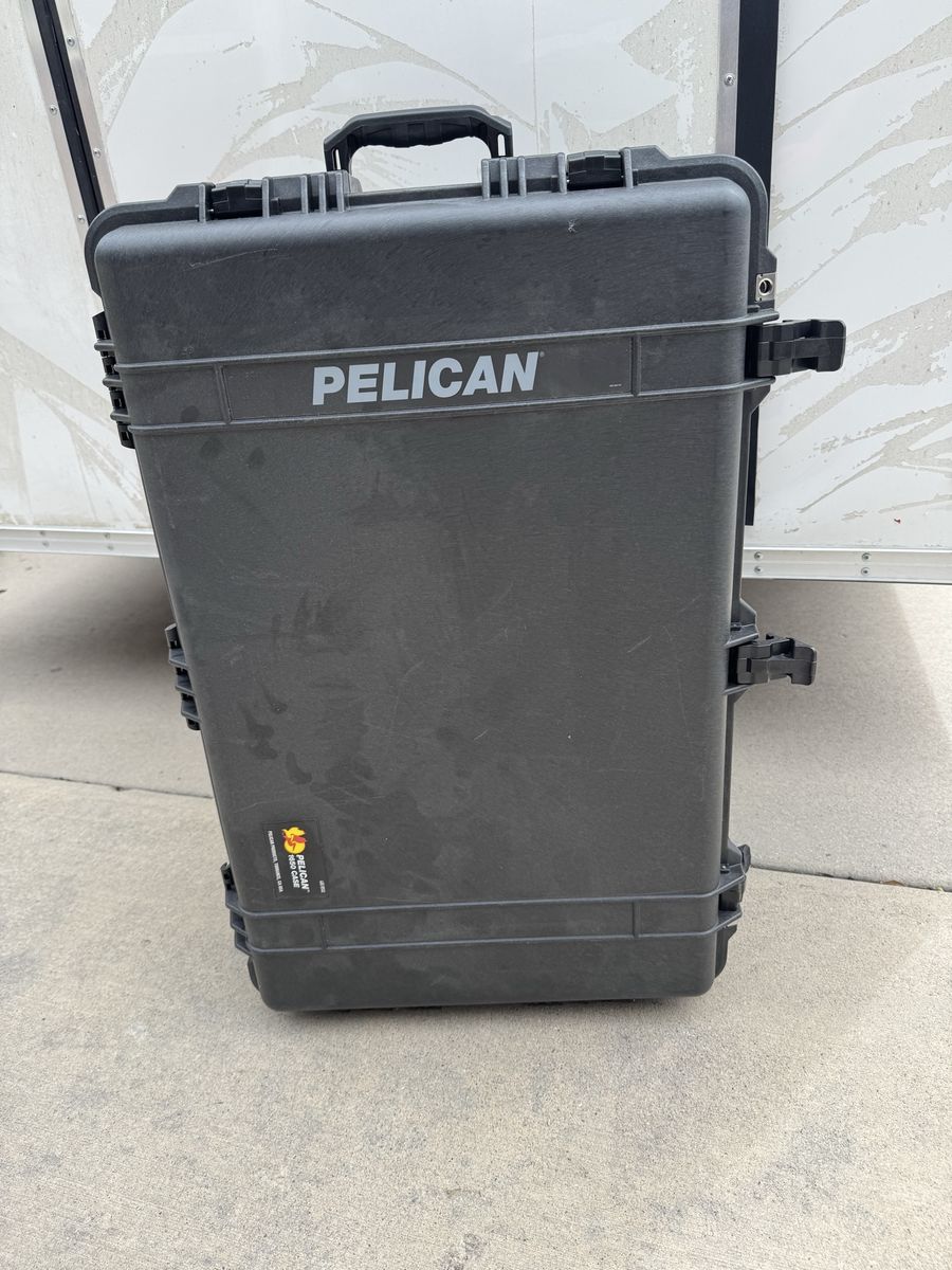 Pelican 1650 Rolling Case
