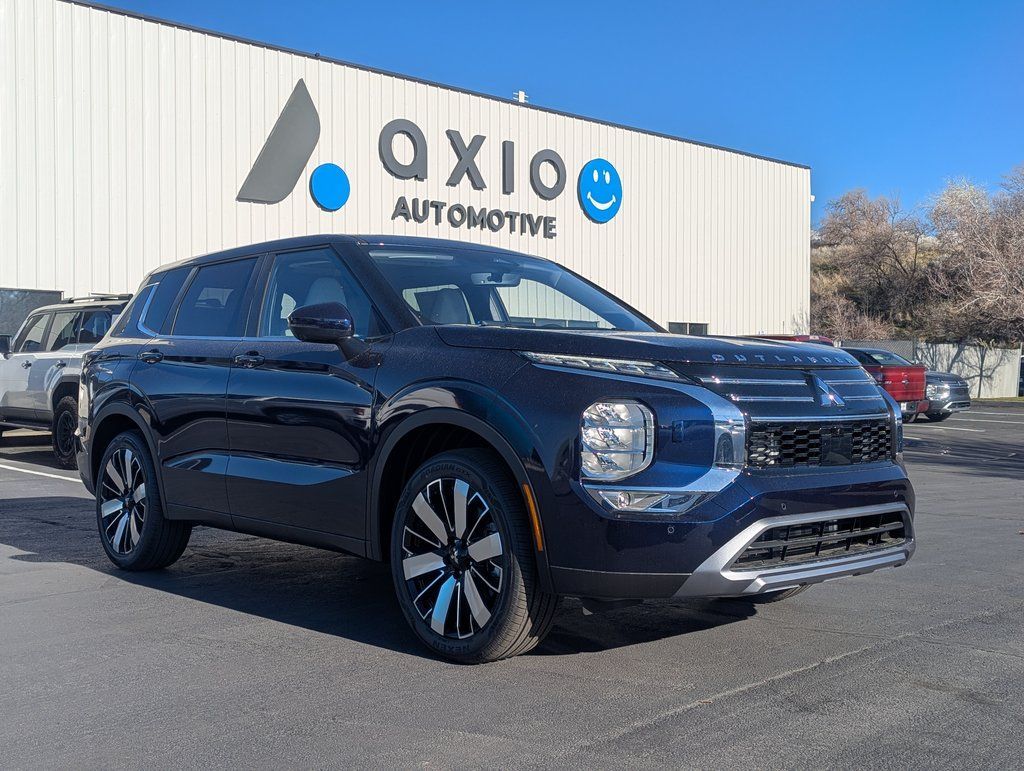 2026 Mitsubishi Outlander SE