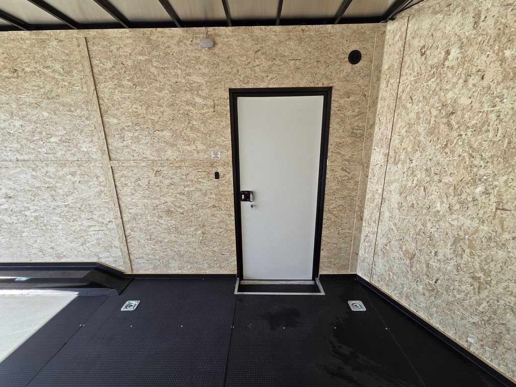Main image 31