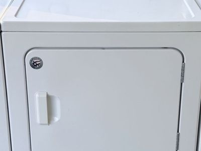 Amana White Electric Clothes Dryer