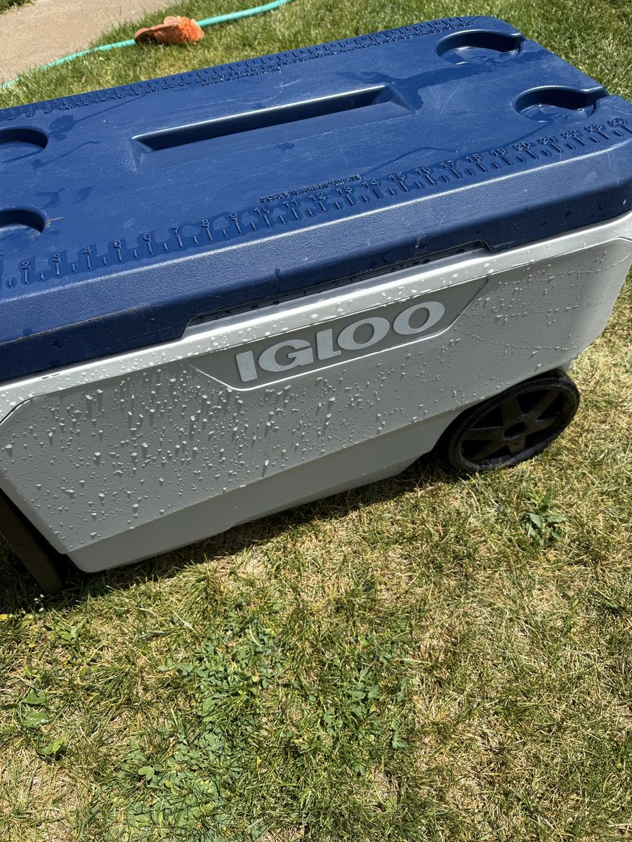 Igloo 90 Qt Cooler