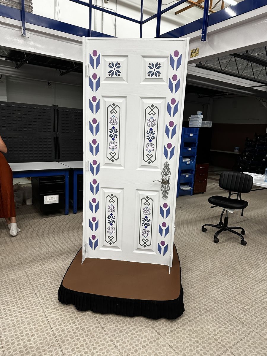 Custom Rotating Frozen Elsa Anna Door Stage Prop